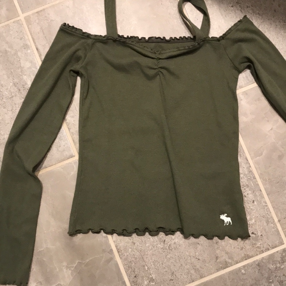 Cropped green longsleeved